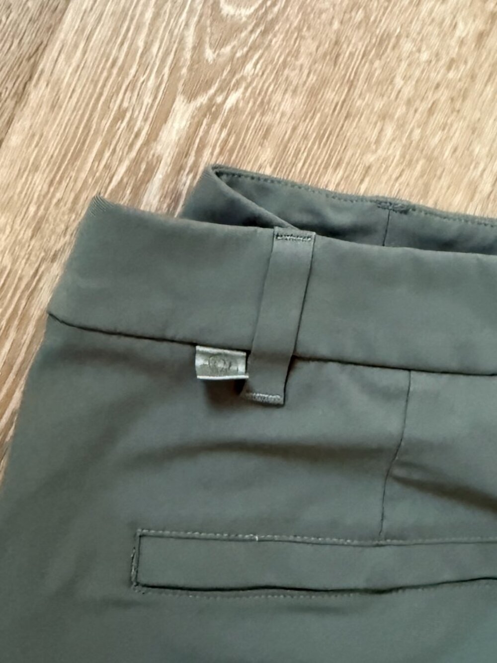 Lululemon Men's ABC Classic-Fit Trouser | 34x30 - Picture 5 of 5